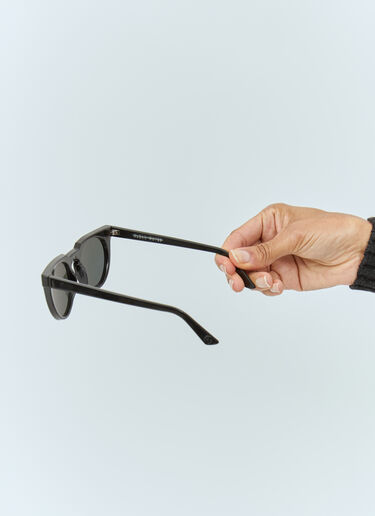 Clean Waves Type 05 Round Sunglasses Black clw0357010
