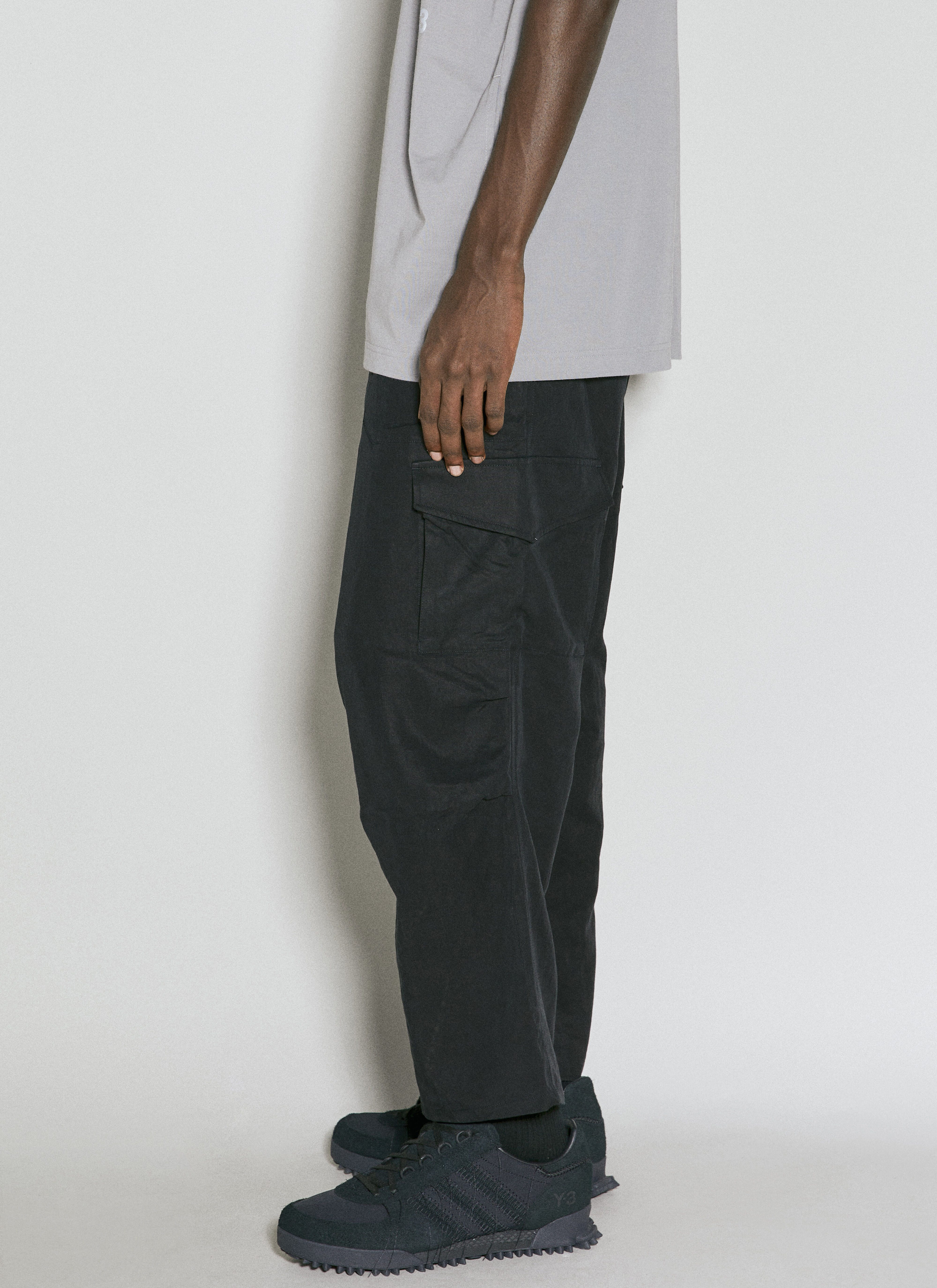 Y-3 Men's' Wide Cargo Pants in Black | LN-CC®