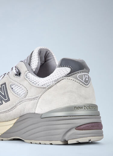 LN-CC® - New Balance: Made in UK 991V2 Sneakers - Light Grey New Balance Made in UK 991V2 Sneakers Light Grey new0165020