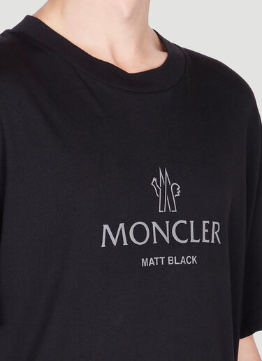 Moncler 徽标印花 T 恤 黑色 mon0151008