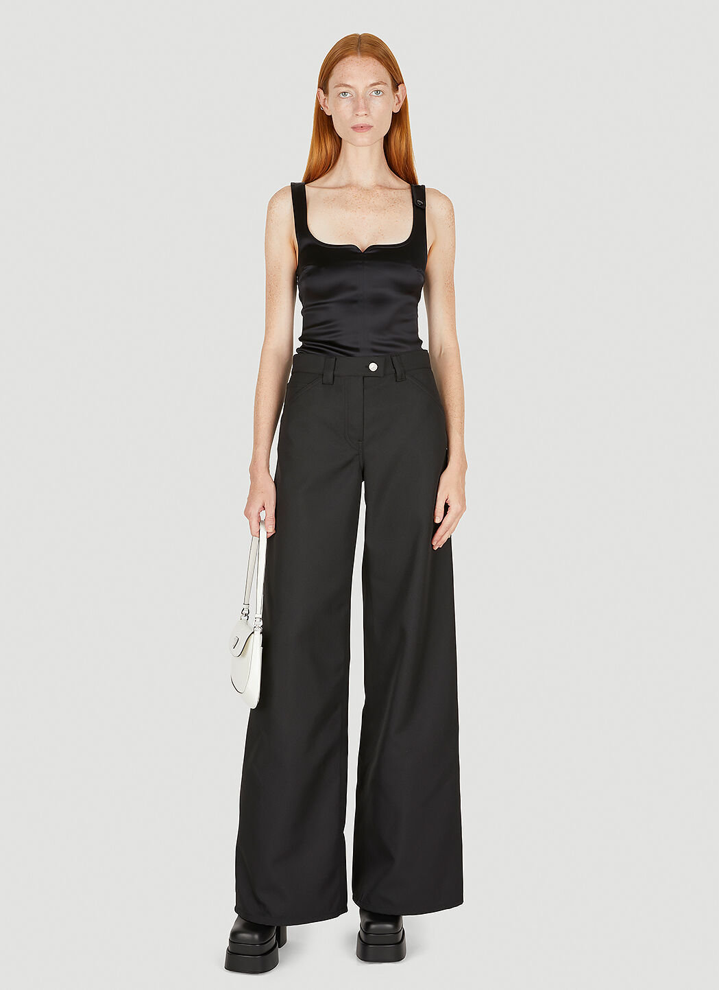 無料発送 Top Square Satin Courrèges in LN-CC | Black トップス