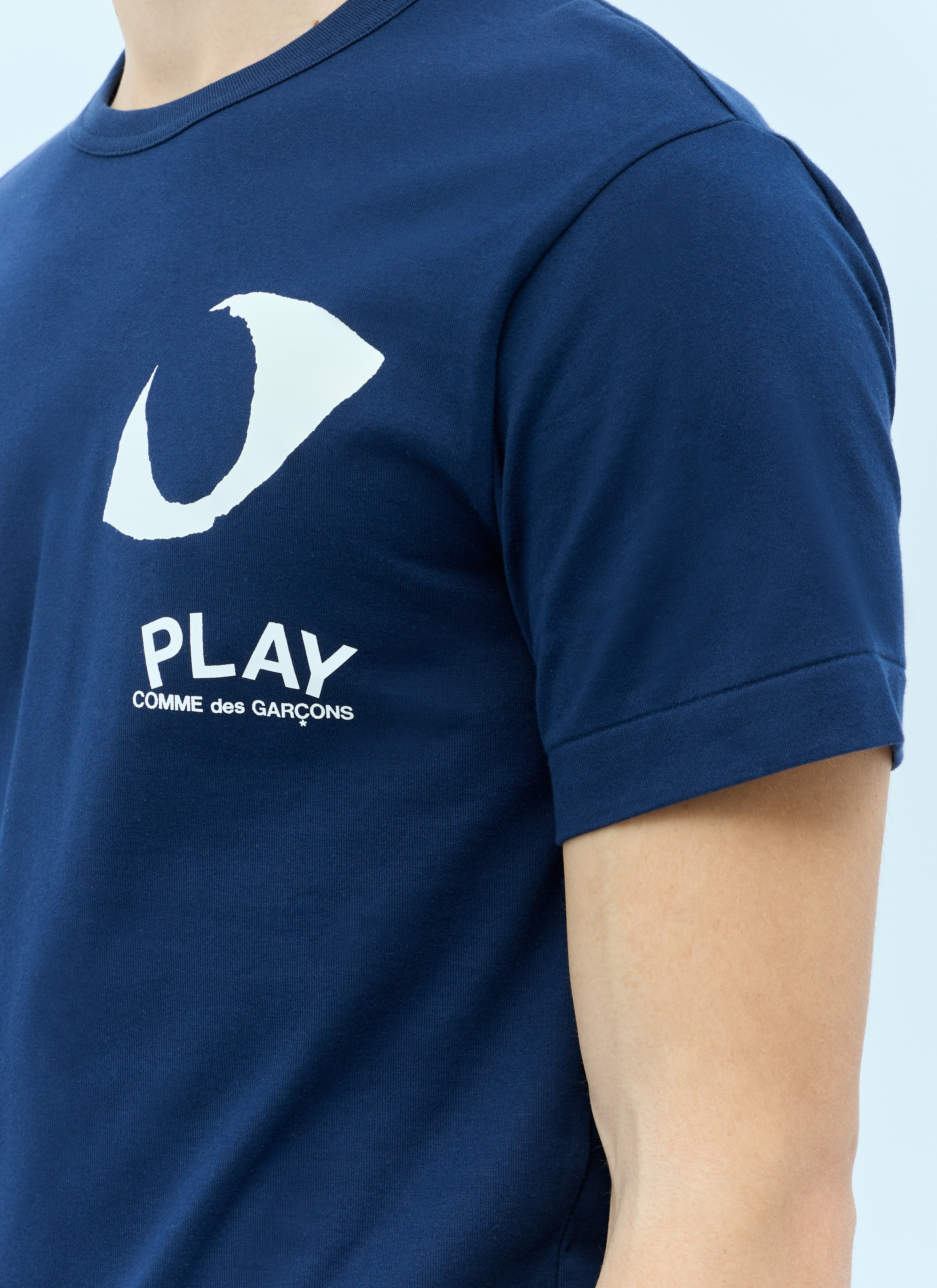Comme Des Garcons PLAY Men s Eyes T Shirt in Blue LN CC