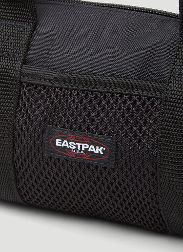 スモール ダッフル クロスボディバッグ Eastpak x Telfar スモール ダッフル クロスボディバッグ ブラック est0353013