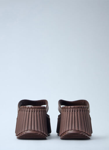 LN-CC® - Chloé: Nama Wedge Sandals - Brown Chloé Nama Wedge Sandals Brown chl0265041