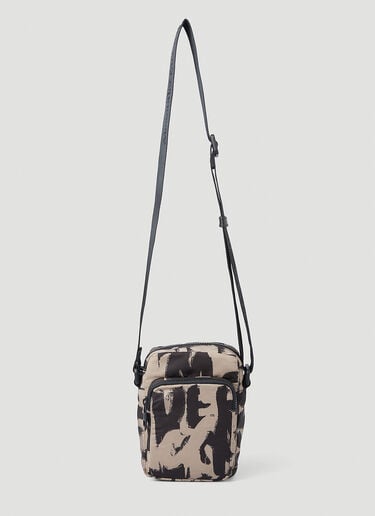 Alexander McQueen Graffiti 迷你 Messenger 斜挎包 棕 amq0149064