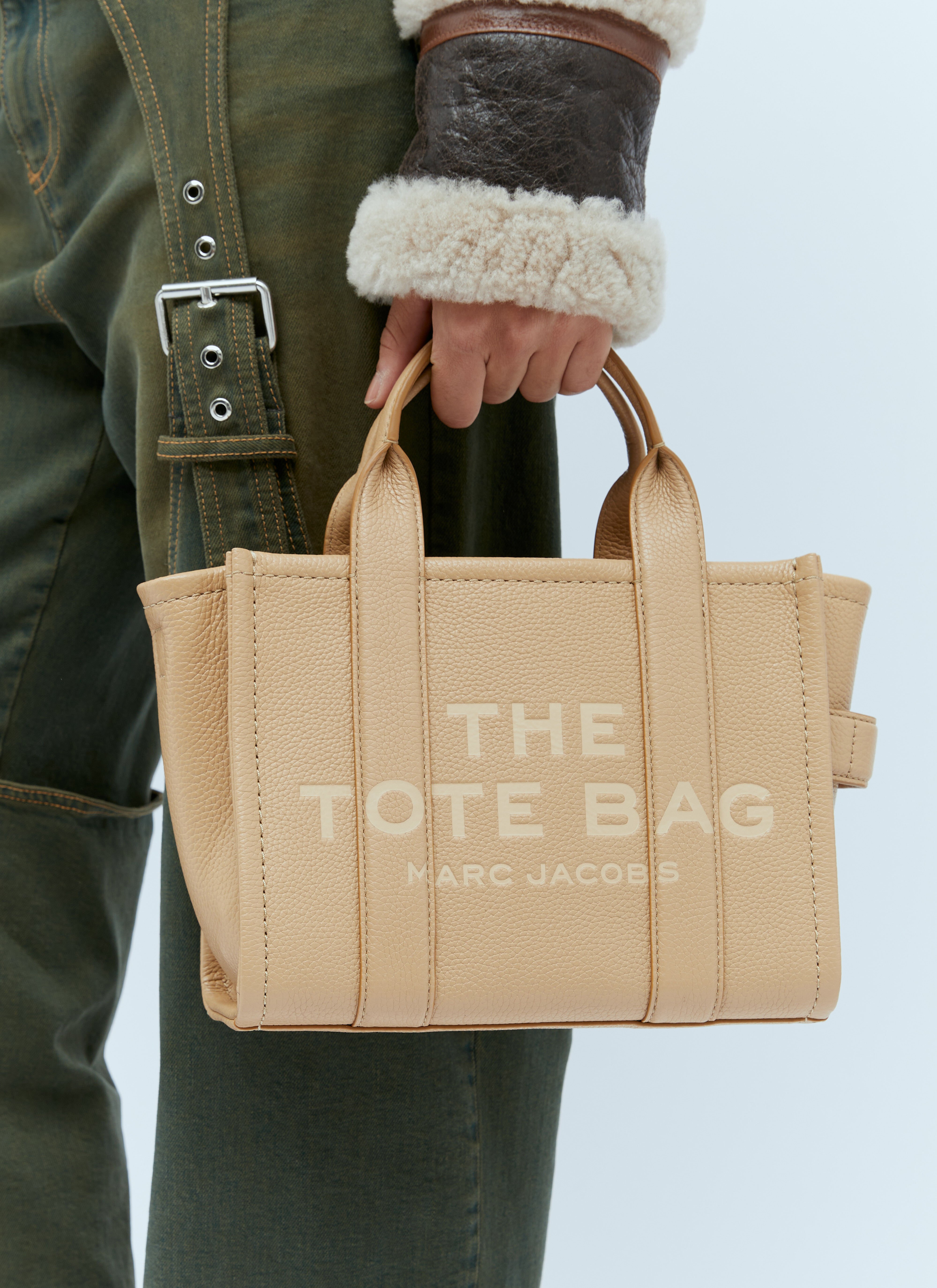 Marc Jacobs Women s Leather Small Tote Bag in Beige LN CC