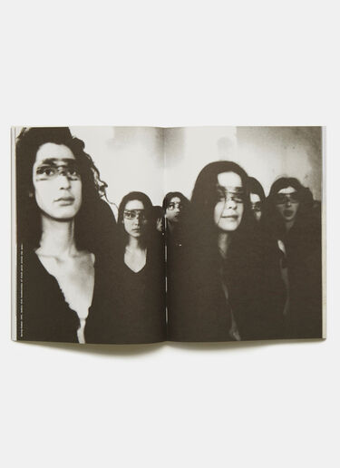 Books Maison Martin Margiela: 20: The Exhibition Black dbr0590009