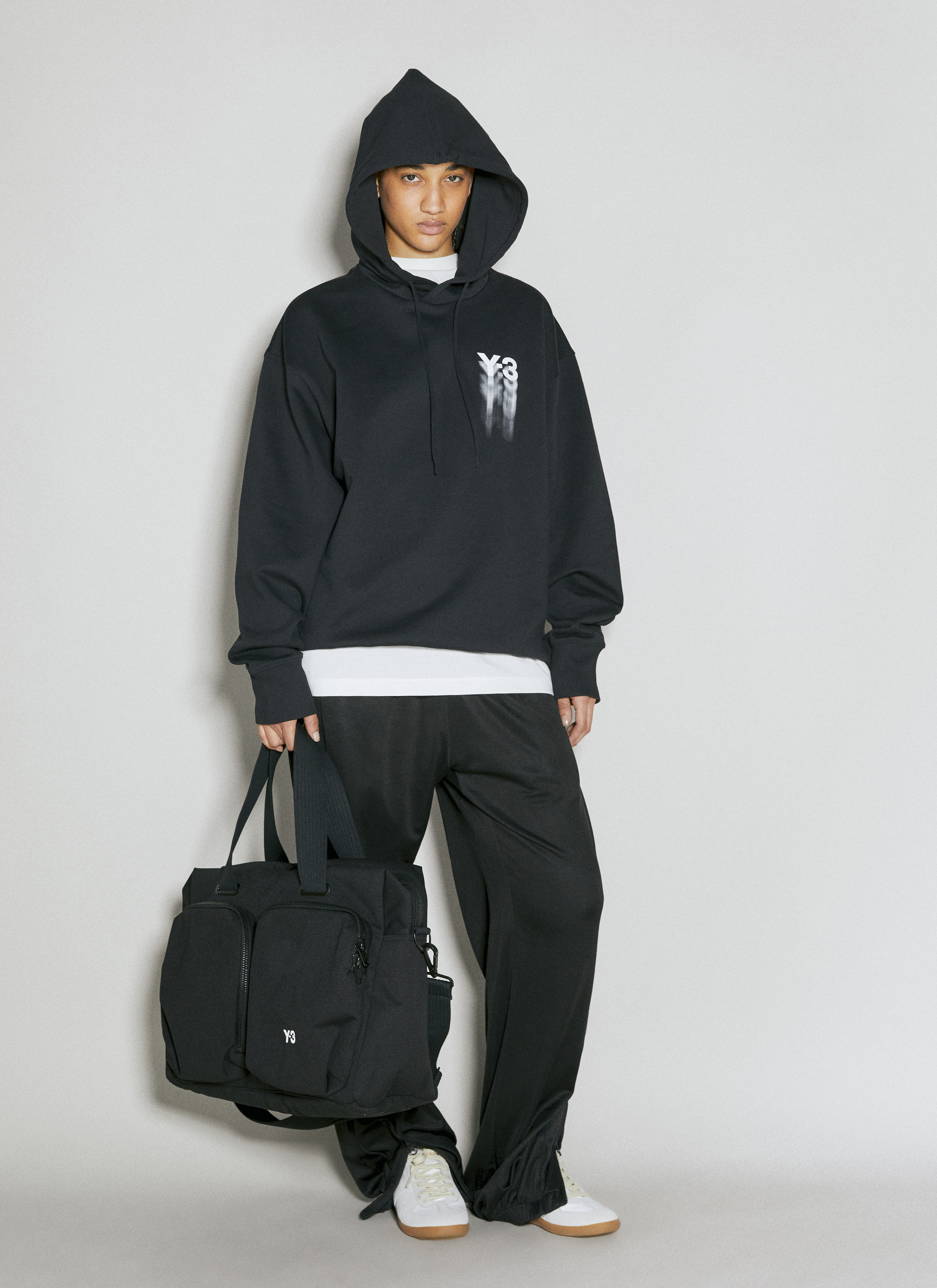 Y-3 レディース ロゴ刺繍ホールドオールバッグ の ブラック | LN-CC®