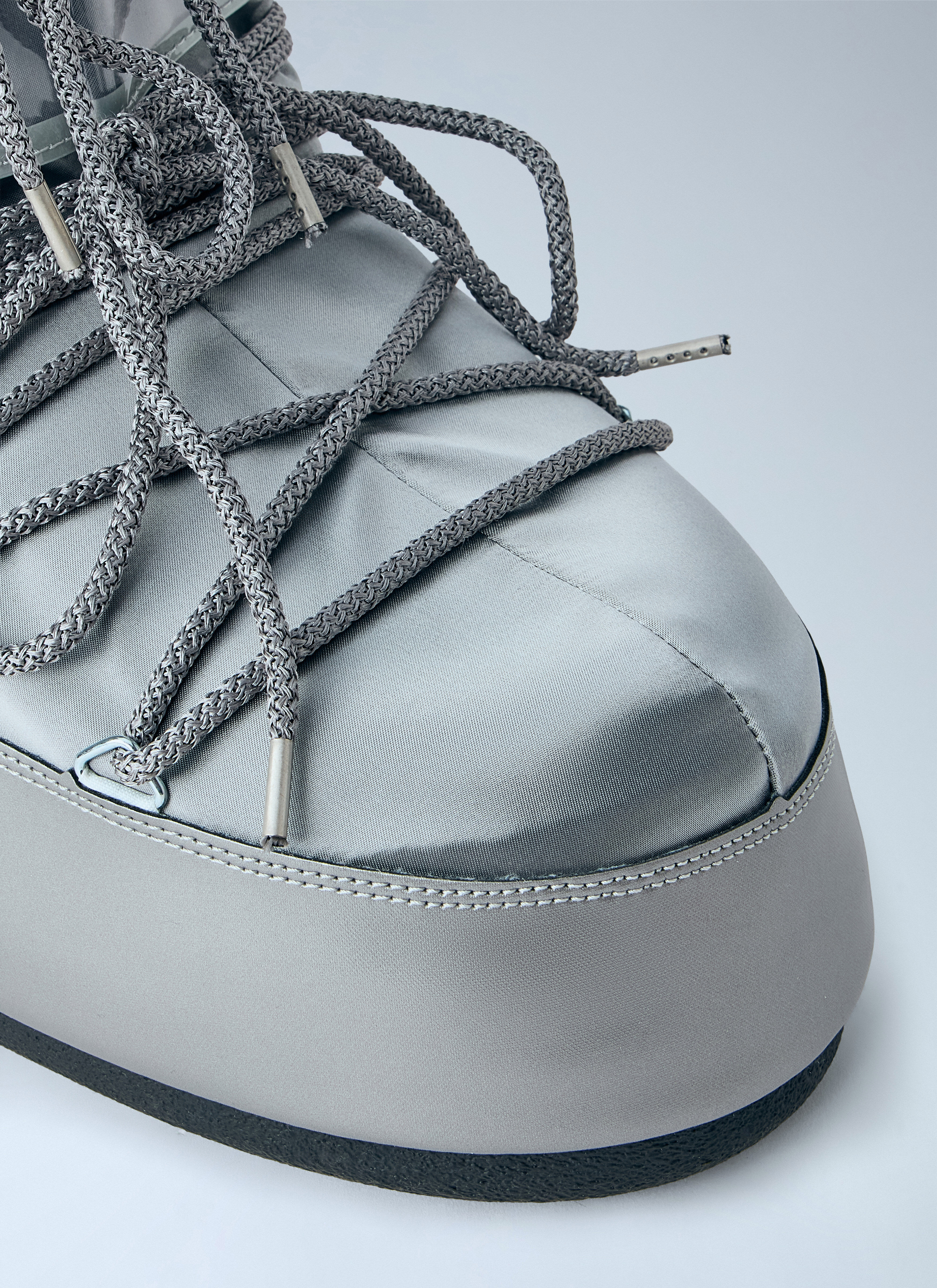 Moon Boot Icon Low Glance Boots in Silver | LN-CC®
