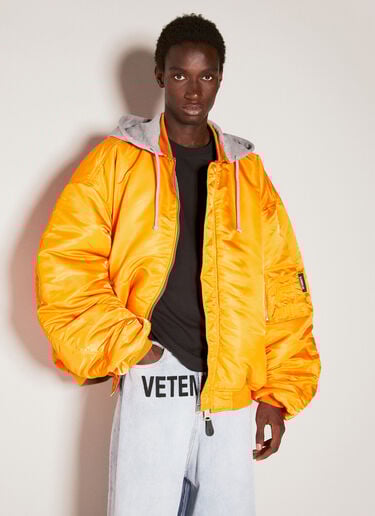 Reversible Scribbled Hooded Bomber Jacket Vetements Reversible Scribbled Hooded Bomber Jacket Green vet0154007