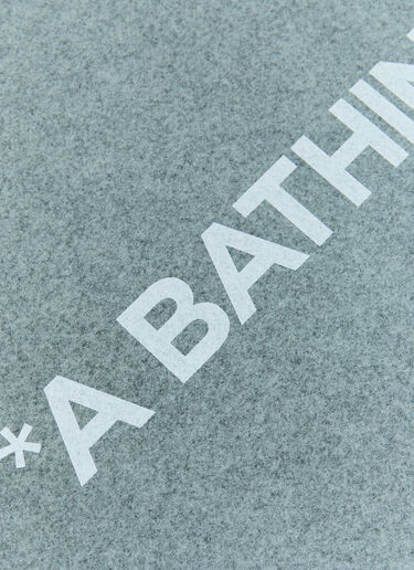 A BATHING APE® 猿人头毯子 棕色 aba0154029
