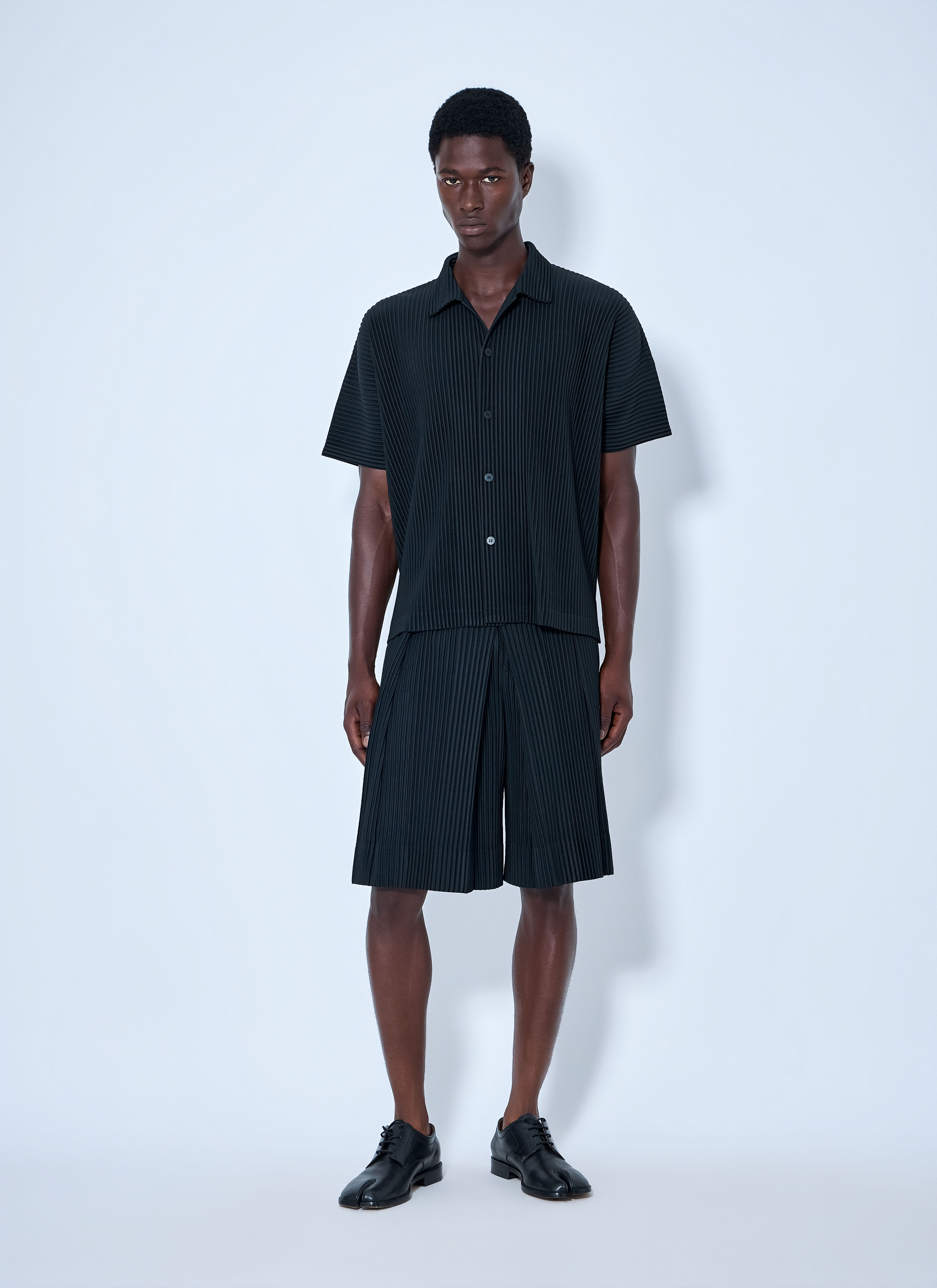 Homme Plissé Issey Miyake Men's' Tailored Pleats 2 Shorts in Black