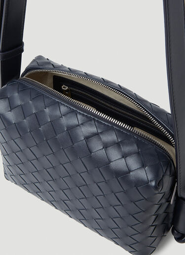 Bottega Veneta 애비뉴 크로스바디 백 네이비 bov0153034