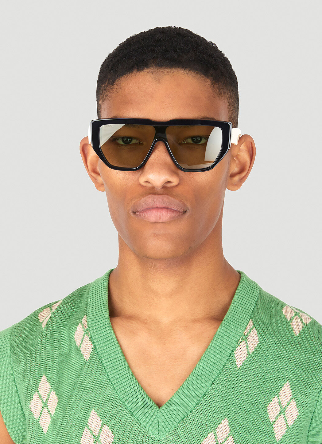 Gucci D Frame Sunglasses in Black LN CC