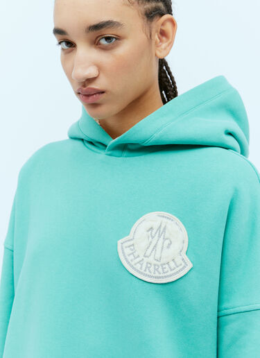 Moncler x Pharrell Williams 로고 패치 후드 스웨트셔츠 블루 mpw0354007