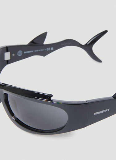 Burberry Shark Sunglasses Black lxb0353001