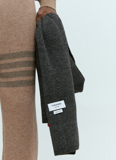 タータンジャカードスカーフ Thom Browne タータンジャカードスカーフ グレー thb0154014