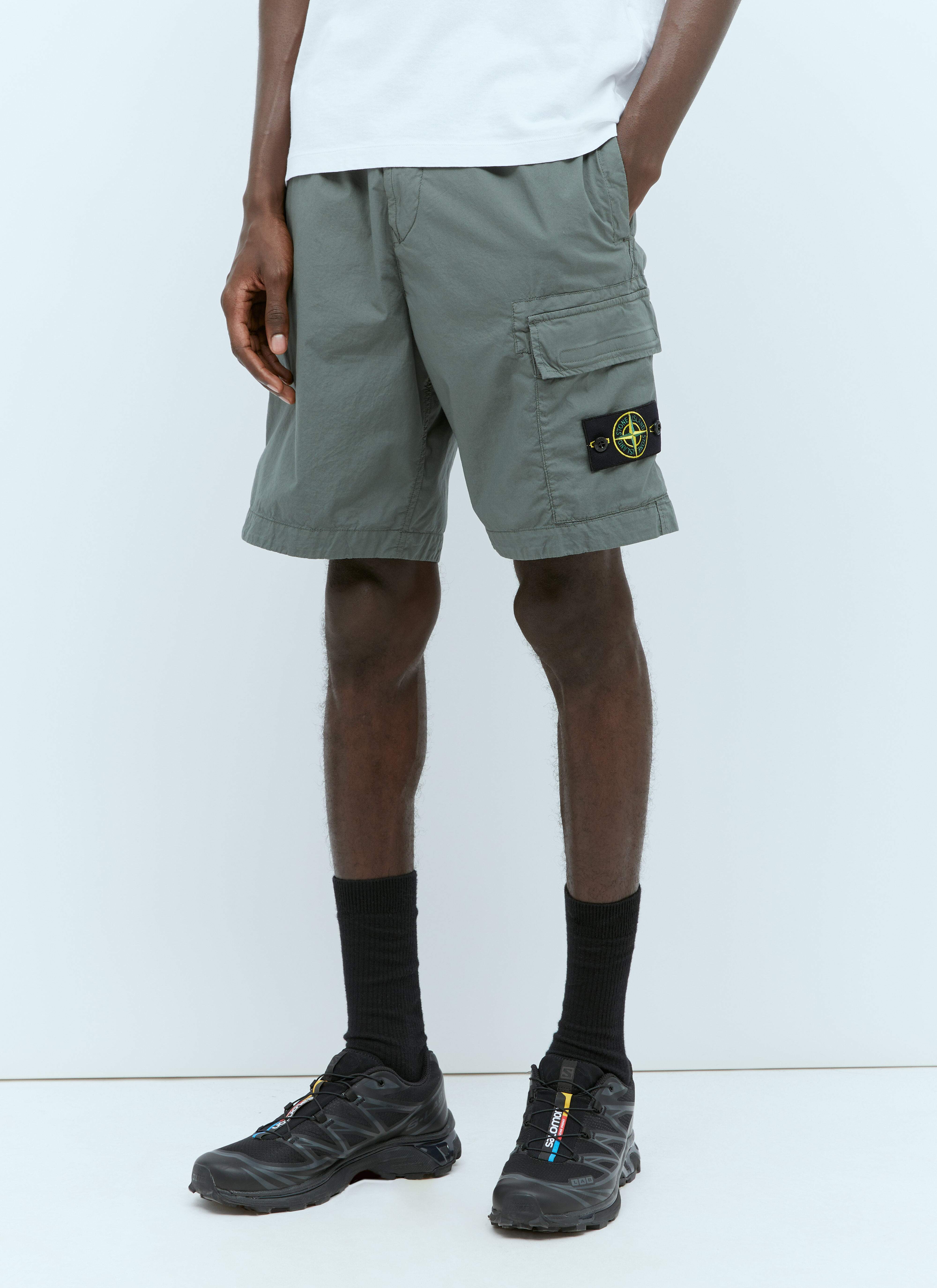 Stone island hotsell cargo shorts mens