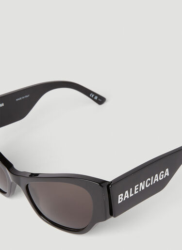 Balenciaga Max Cat-Eye Sunglasses Black bal0251152