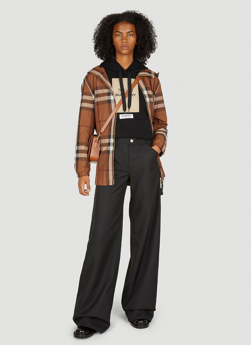 Burberry Logo Patch Hooded Sweatshirt in Black | LN-CC