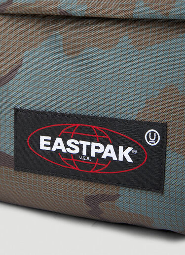 Eastpak x UNDERCOVER カモフラージュ クロスボディバッグ ブルー une0152007