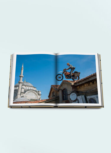 Assouline James Bond Destinations Beige wps0691689