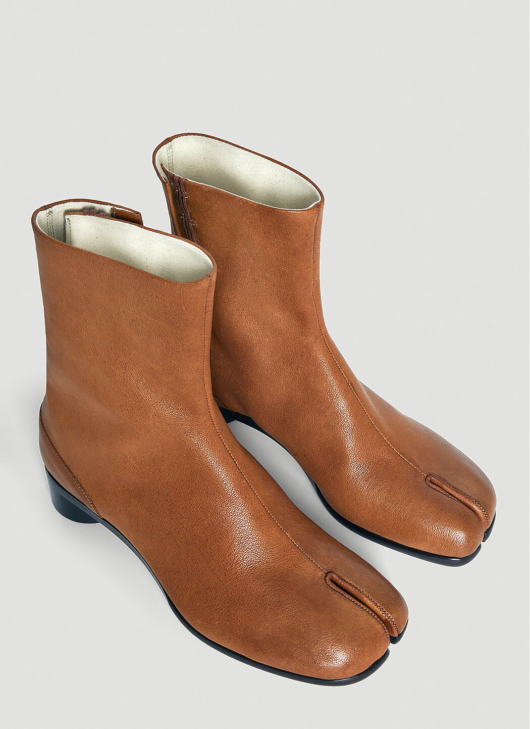 Maison Margiela Tabi Boots in Brown LN CC
