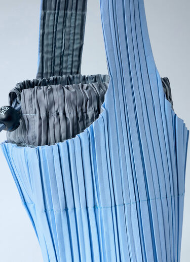 LN-CC® - Pleats Please Issey Miyake: Pleats Swan Bag - Blue Pleats Please Issey Miyake Pleats Swan Bag Blue plp0266064