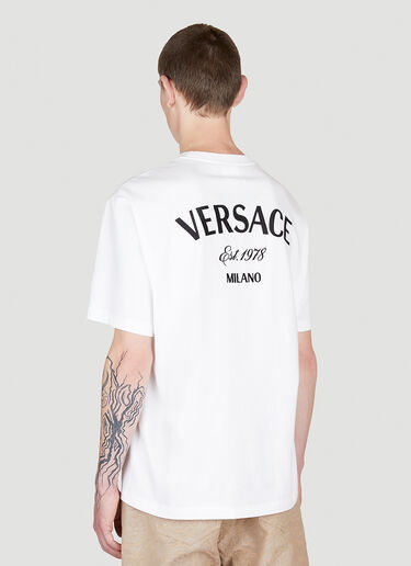 Versace 밀라노 스탬프 티셔츠 화이트 ver0155006