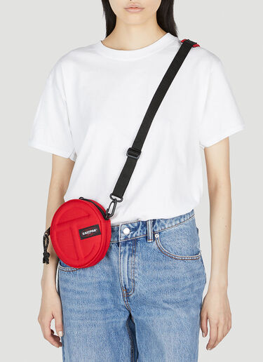 Eastpak x Telfar 서클 컨버터블 크로스바디 백 레드 est0353005