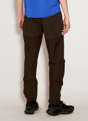 District Vision Ultralight DWR Paneled Track Pants Brown dtv0156016