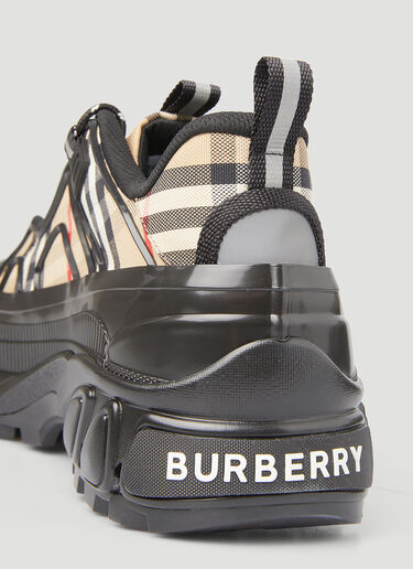 Burberry ヴィンテージチェックアーサースニーカー ブラック bur0149077