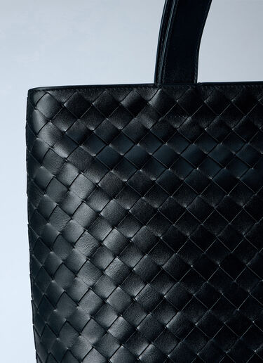 Bottega Veneta Small Intrecciato Zipped Tote Black bov0166007