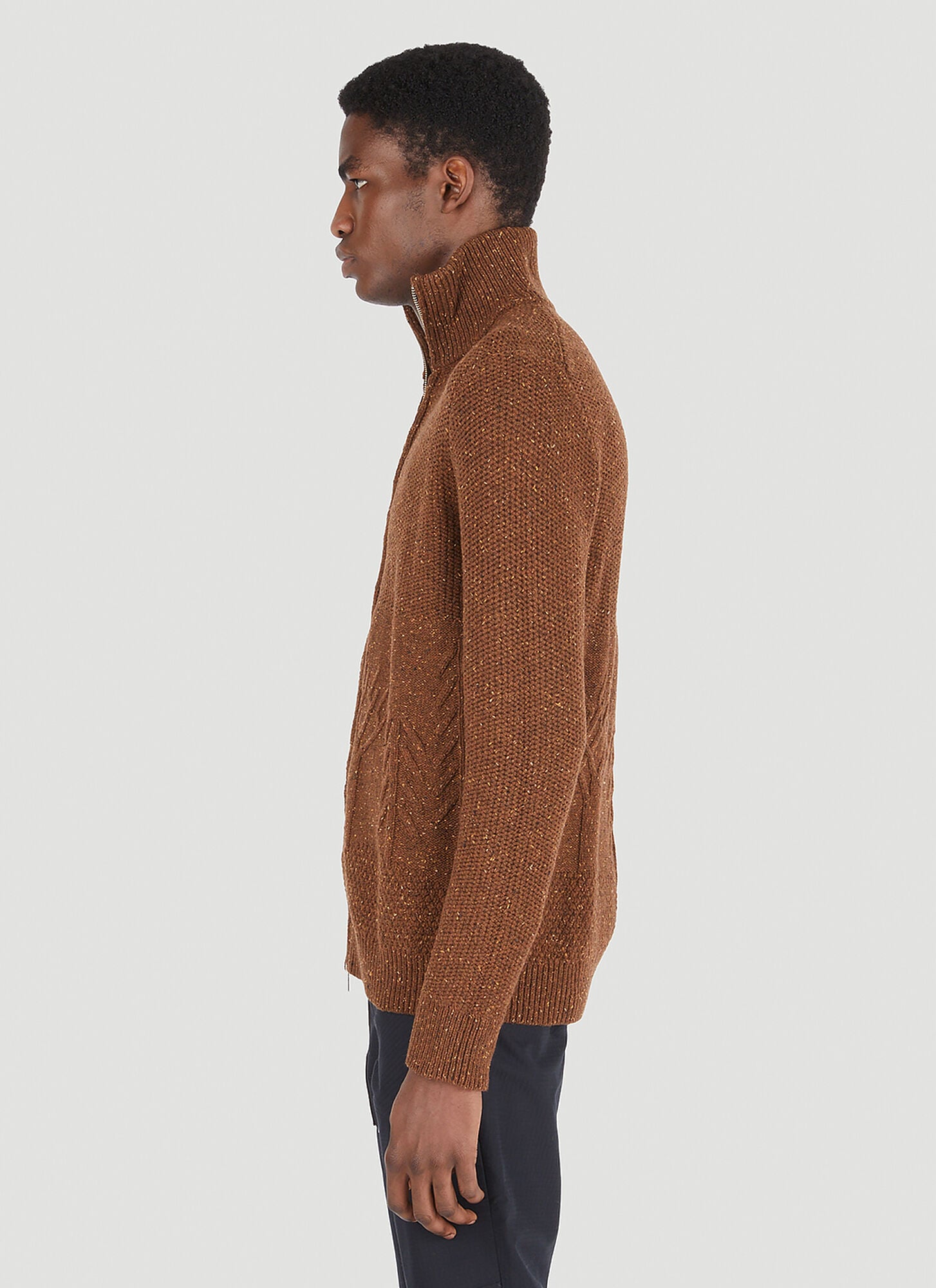  Arnar Már Jónsson Arnar Már Jónsson Full Zip Cardigan - Mann Strick Brown M 