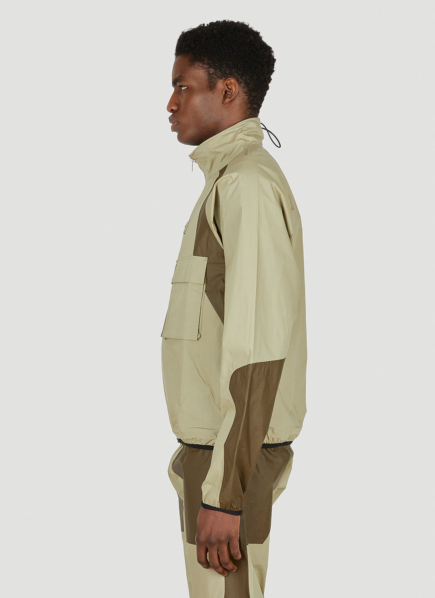  Arnar Már Jónsson Arnar Már Jónsson Snuningur Track Jacket  - Mann Jacken Beige Xl 