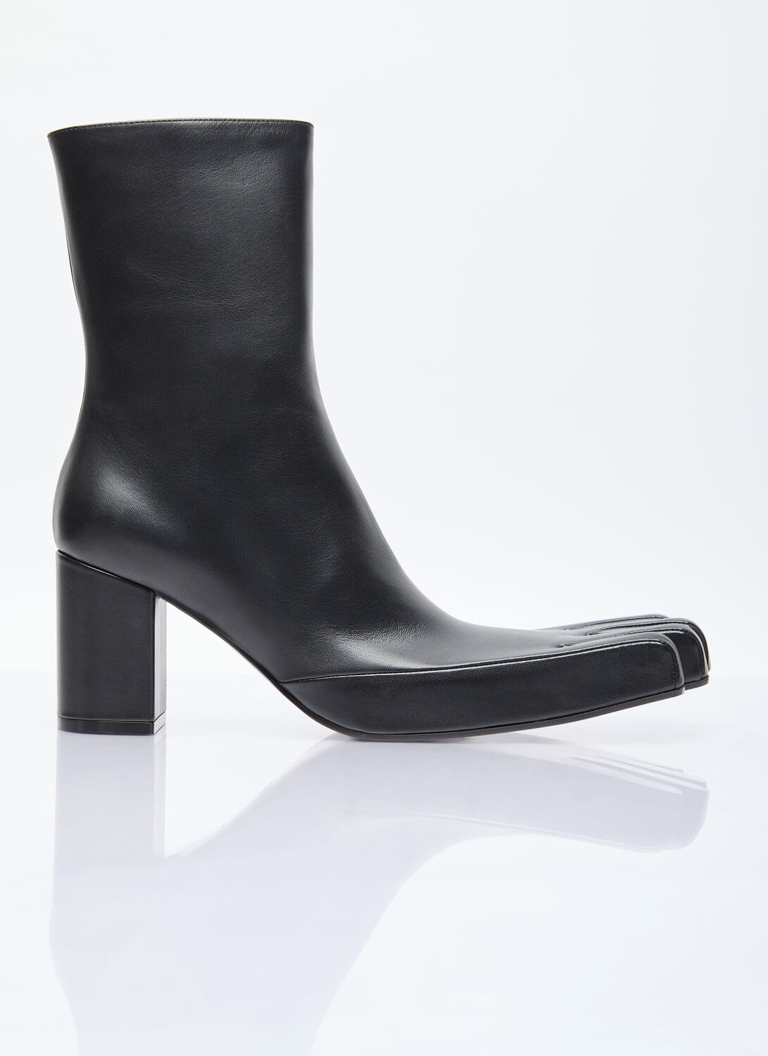 Avavav Finger 85mm Leather Boots In Black