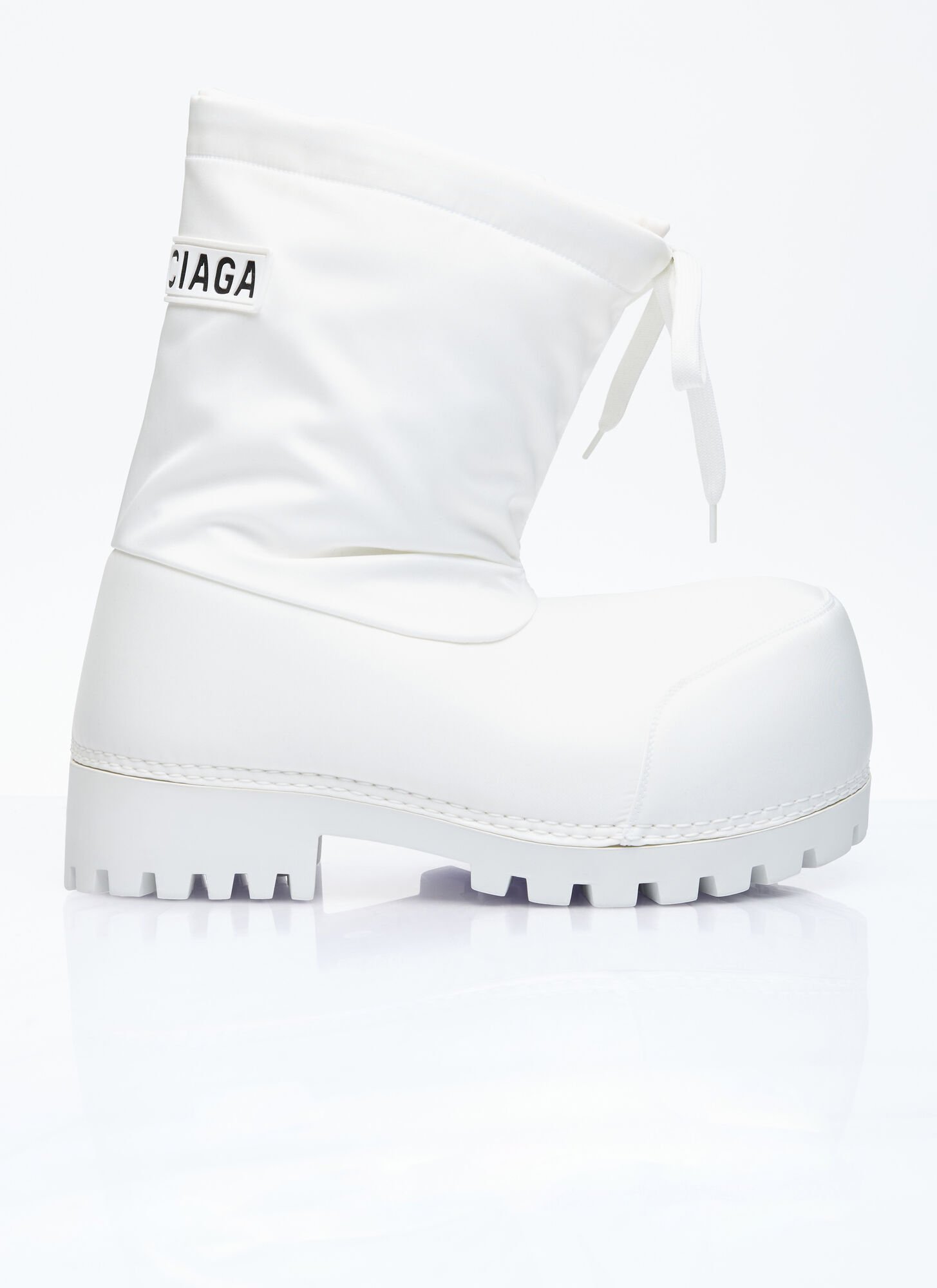 Shop Balenciaga Alaska Low Boots In White