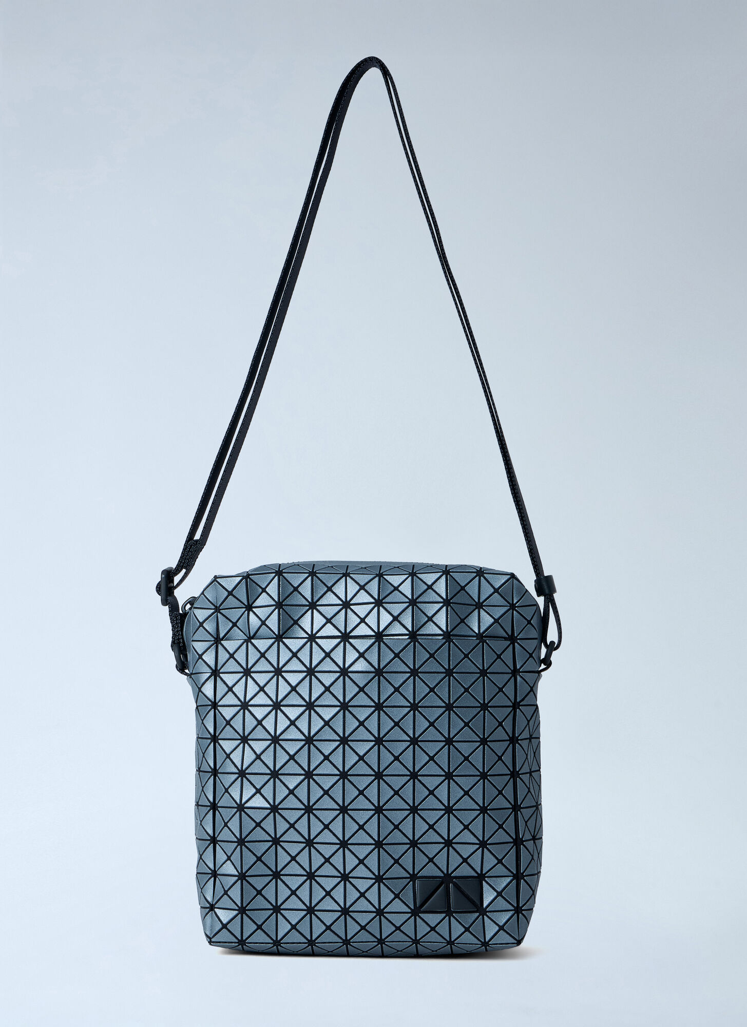 Bao Bao Issey Miyake Voyager Reflector Crossbody Bag -  Crossbody Bags Black One Size　Bao Bao Issey Miyake Voyager リフレクター クロスボディ バッグ - クロスボディ バッグ ブラック フリー サイズ Bao