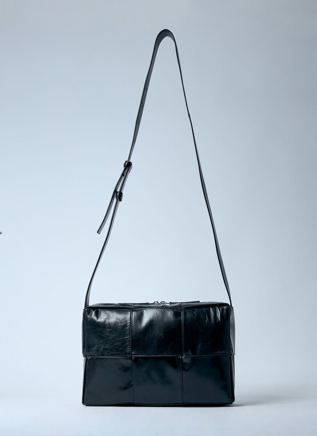 Bottega Veneta Medium Arco Camera Bag - Man Crossbody Bags Black One Size