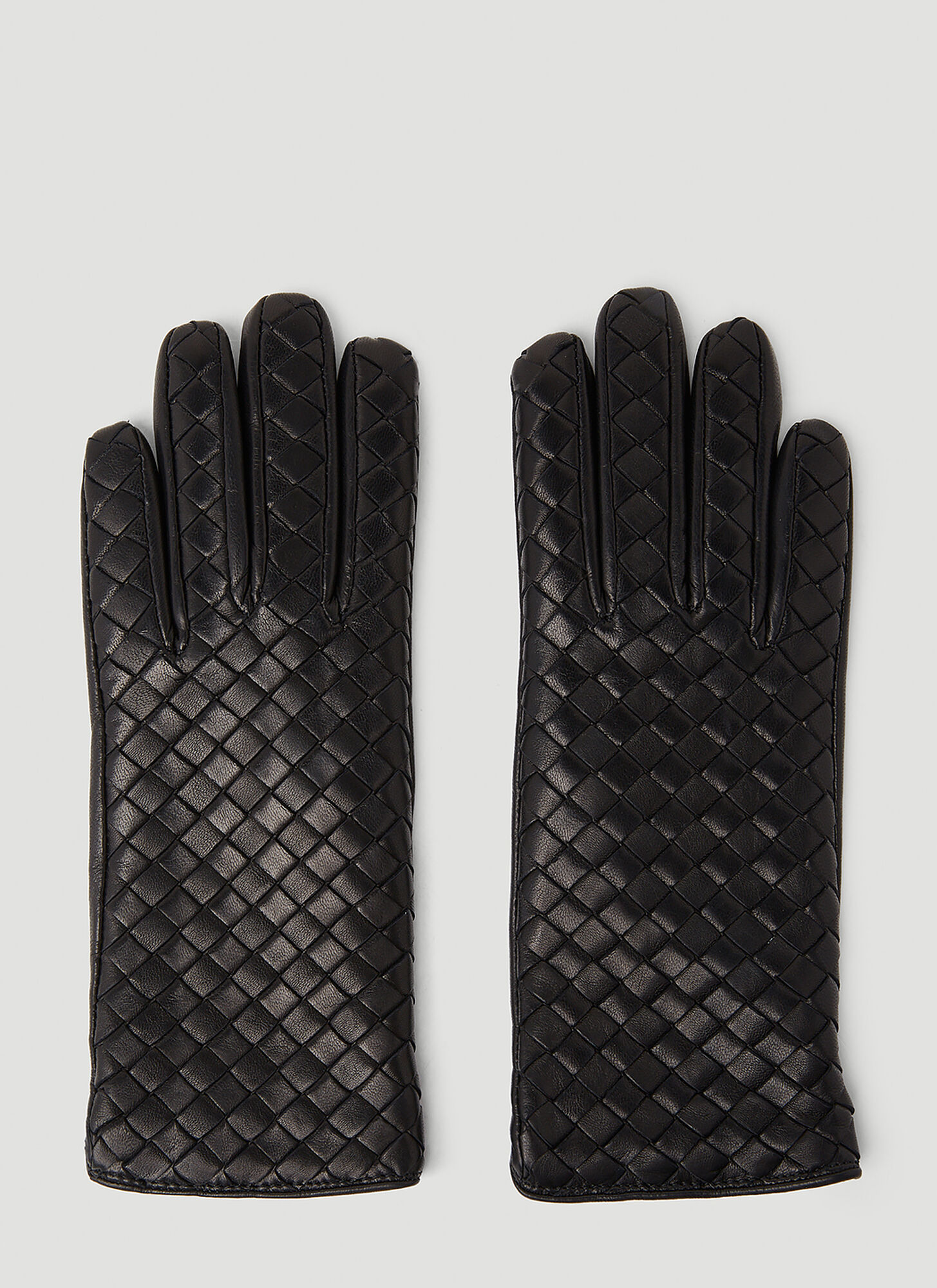 Bottega Veneta Intreciato Knitted Leather Gloves In Black