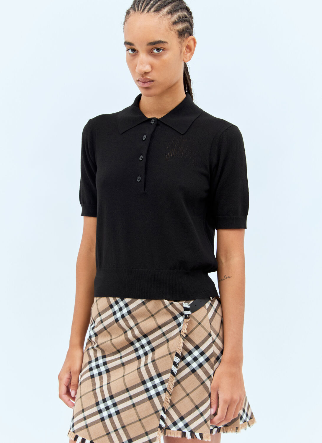 Burberry Ekd Detailed Short Sleeved Ribbed Polo Top In Black
