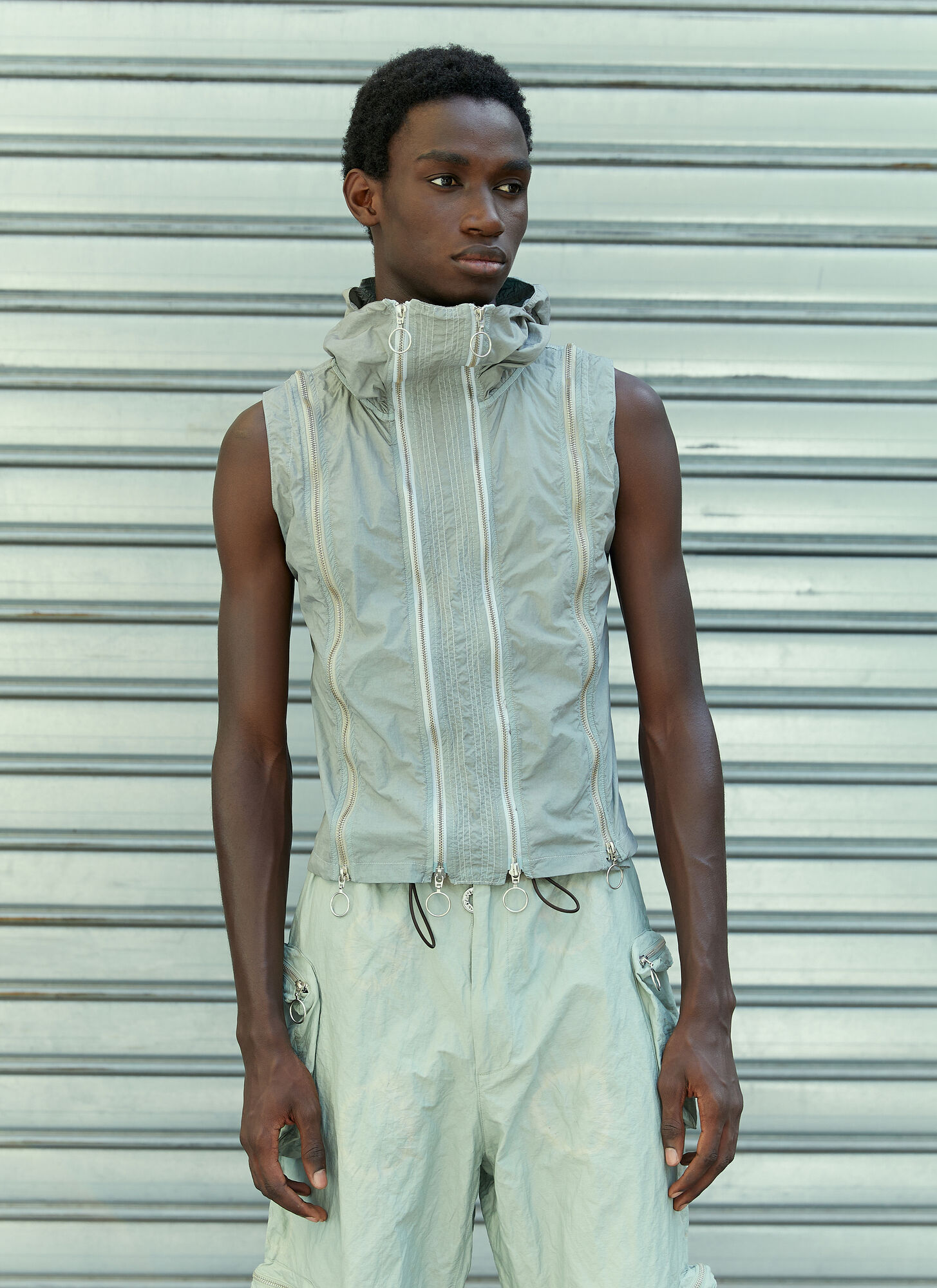  Charlie Constantinou Charlie Constantinou Adjustable Fit Zip Vest - Mann Tops Blue M 