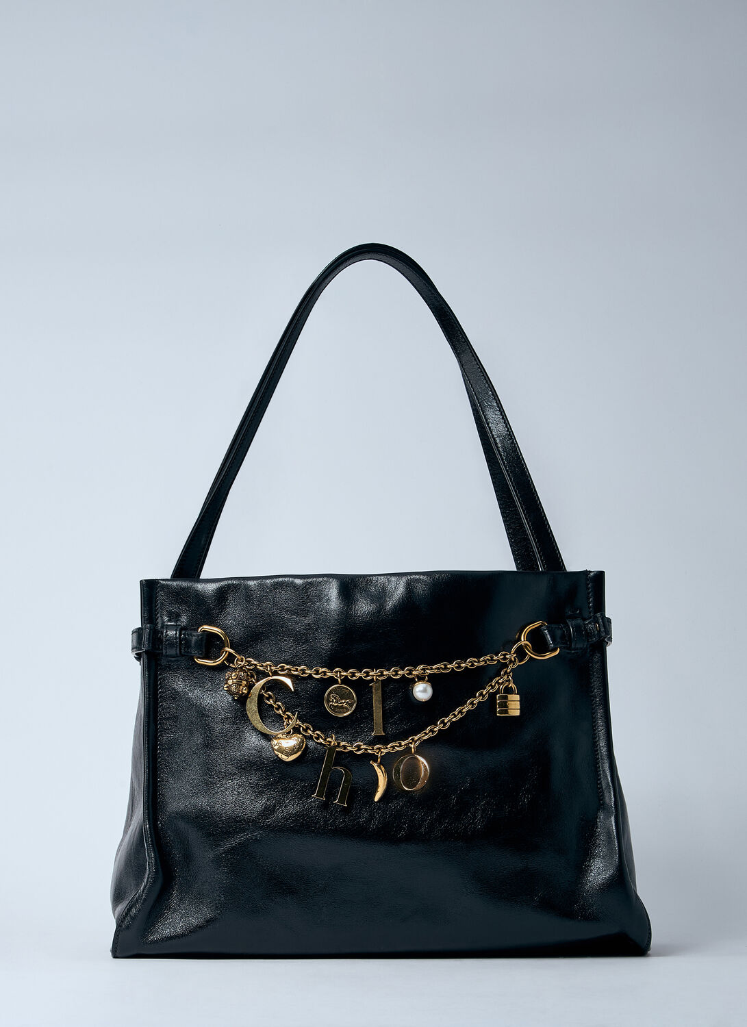 Chloé Charm Shoulder Hobo Bag In Black