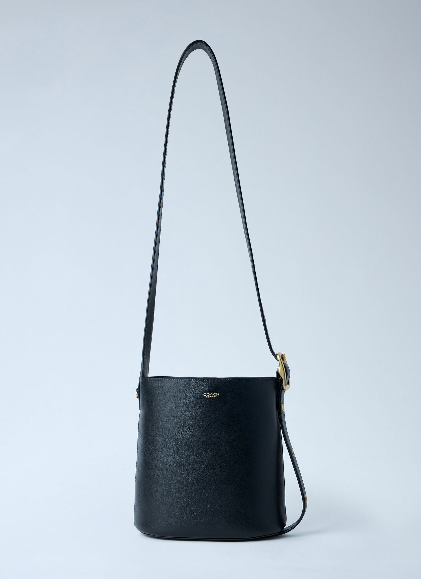Coach Bleecker Bucket Bag 21 - Woman Shoulder Bags Black One Size - Immagine 1