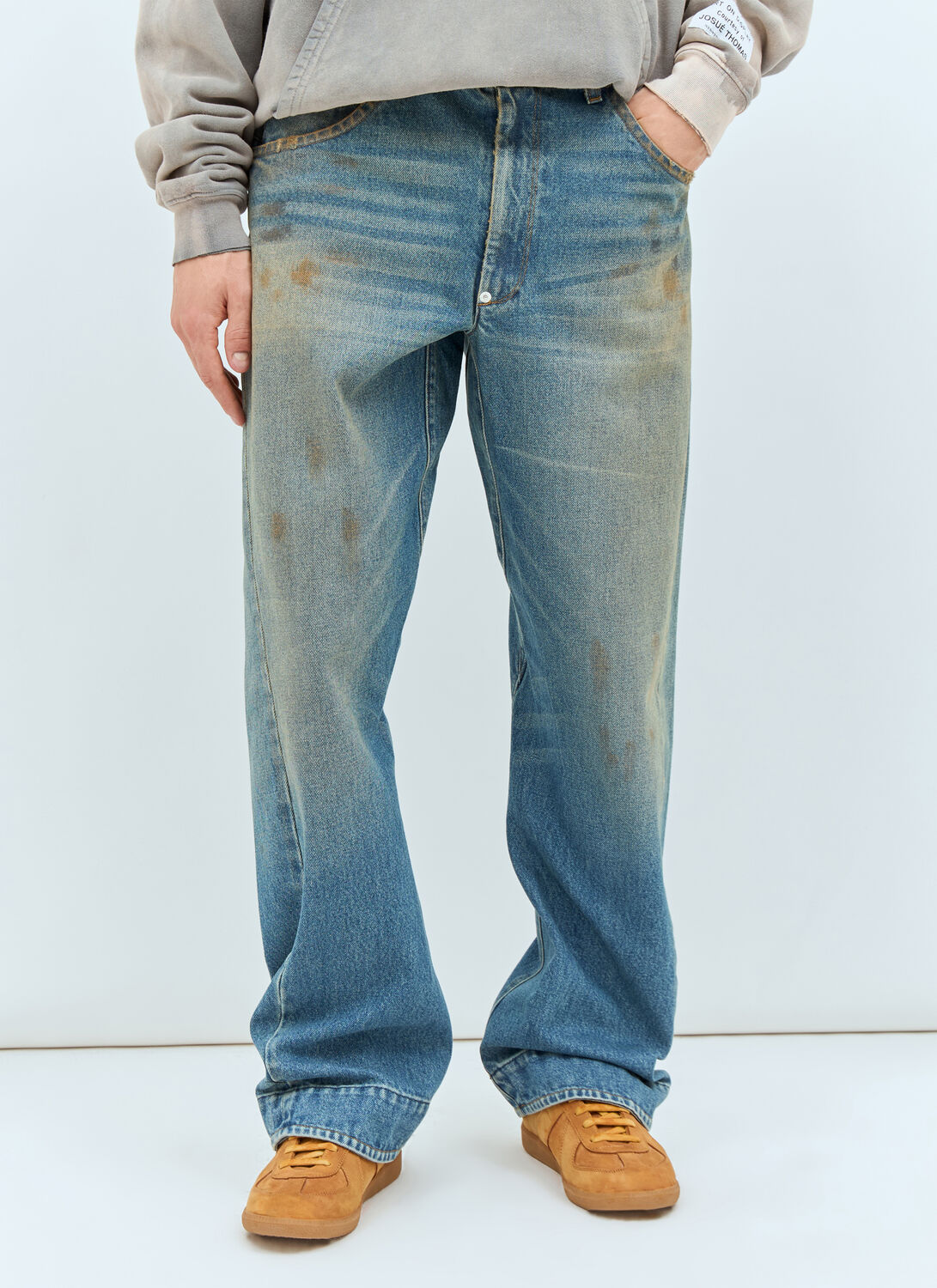 Gallery Dept. Distressed Jeans In Blue