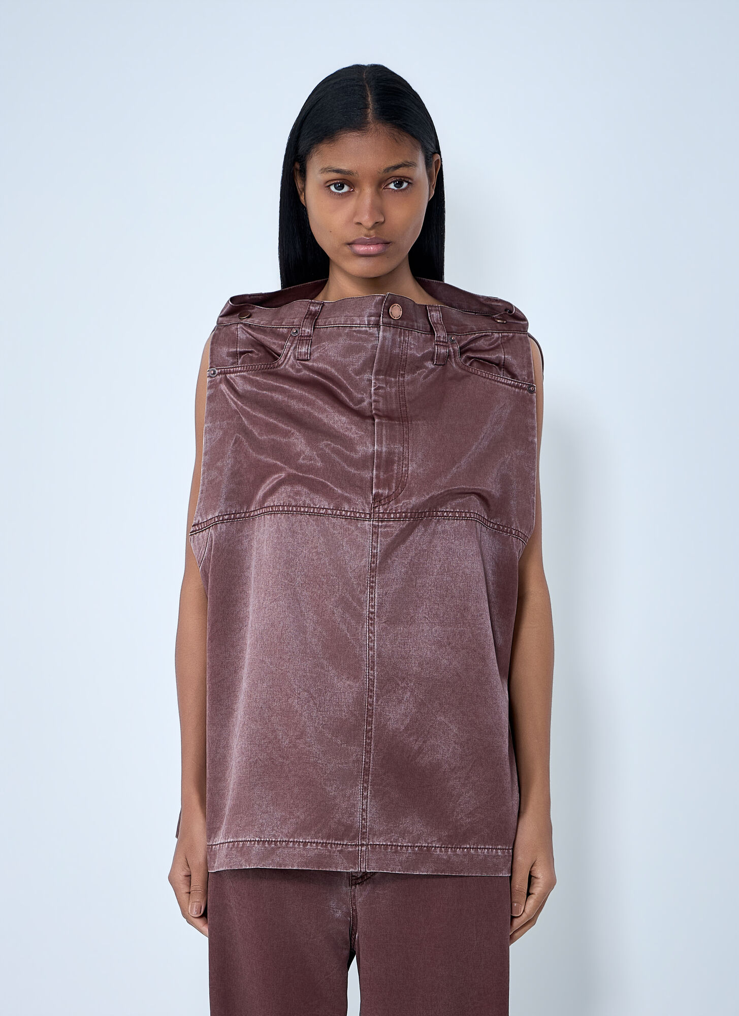 Issey Miyake Satin Denim Sleeveless Top - Woman Tops Brown 2　イッセイ ミヤケ サテン デニム ノースリーブ トップ - 女性トップス ブラウン 2 Issey