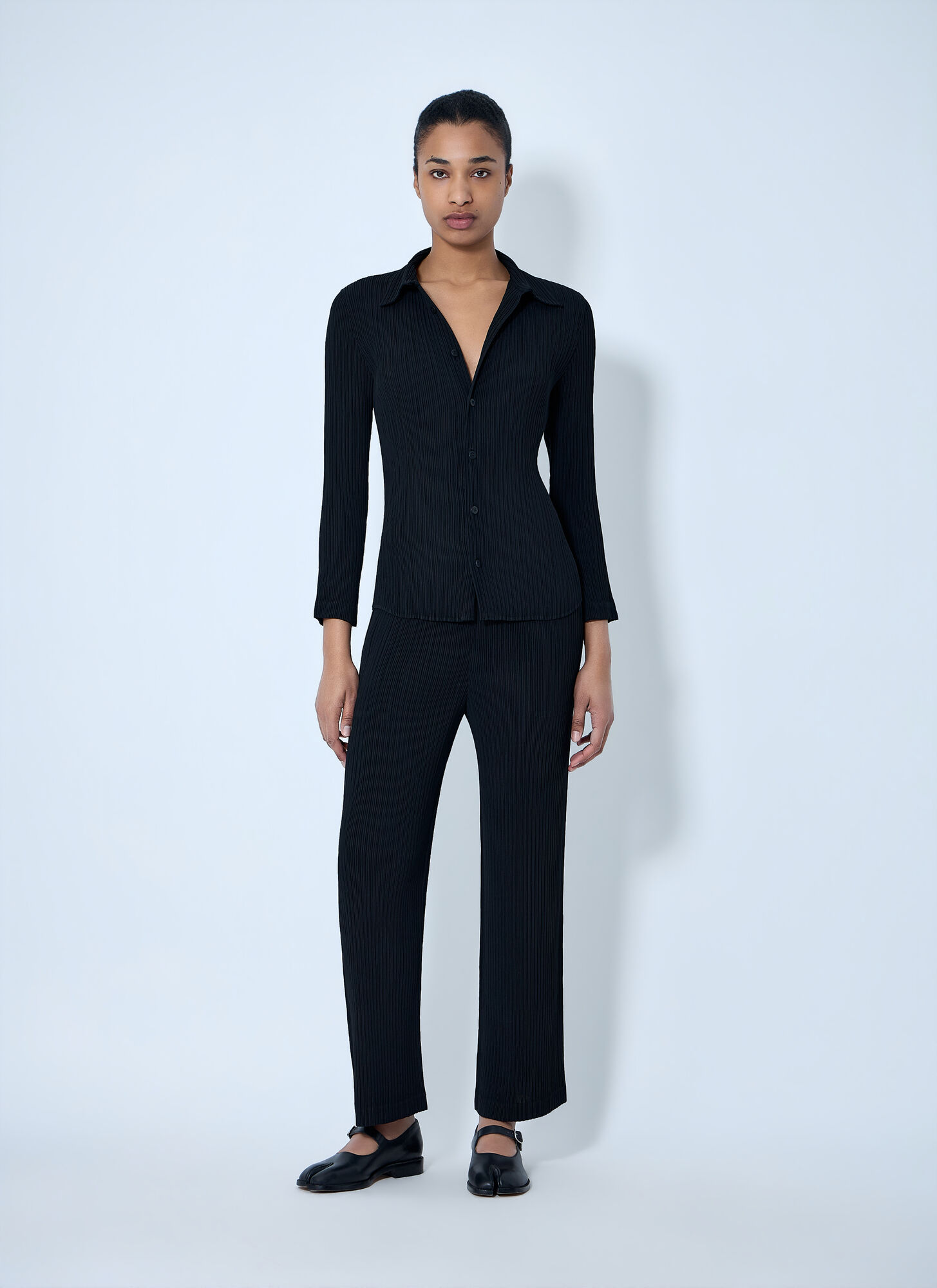  Issey Miyake Issey Miyake Textured Button-down Shirt - Frau Hemden Black 3 