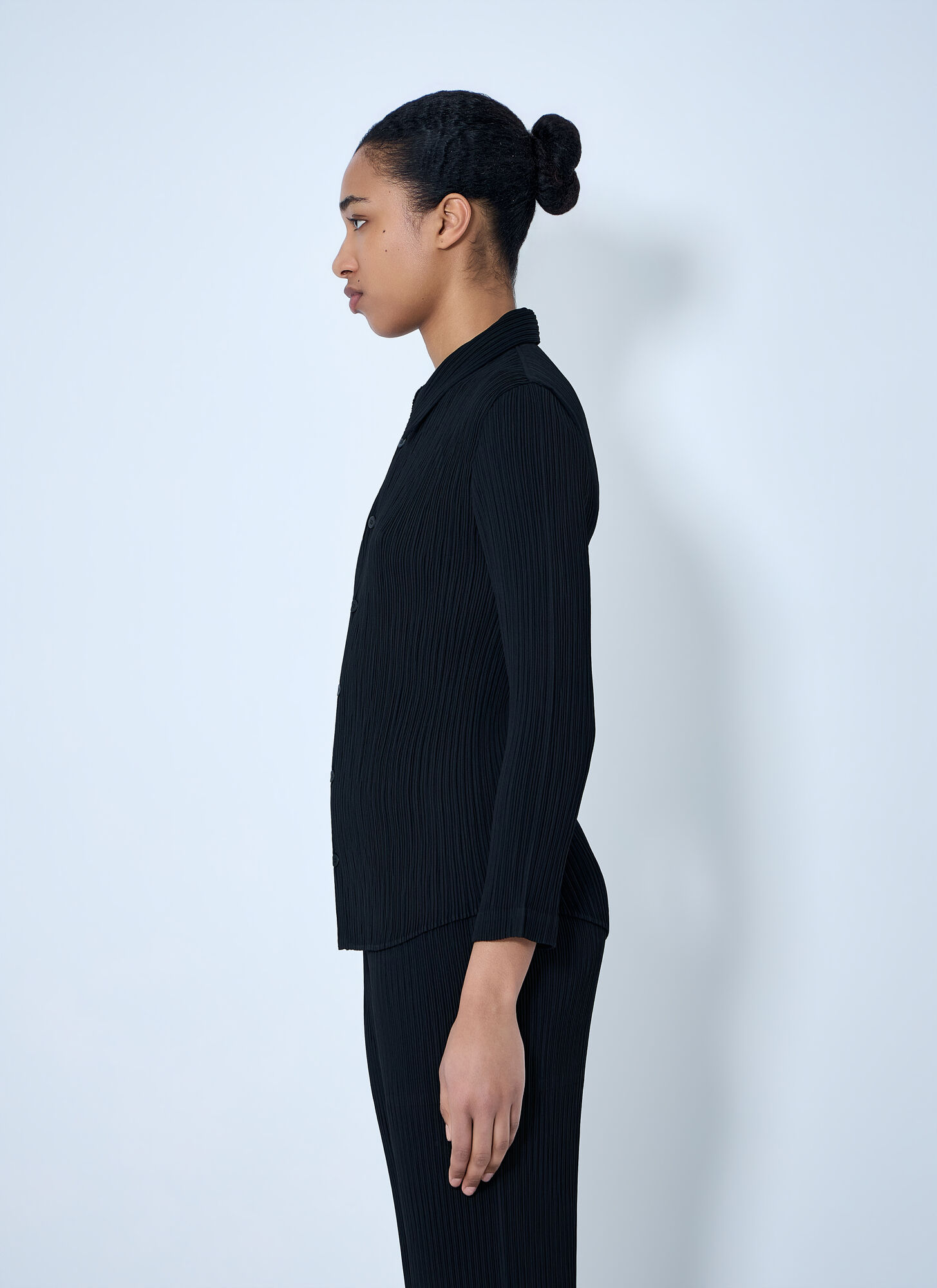  Issey Miyake Issey Miyake Textured Button-down Shirt - Frau Hemden Black 3 
