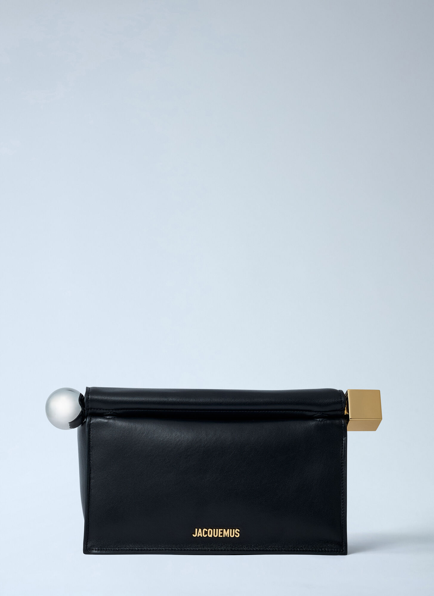 Jacquemus La Pochette Rond Carr Clutch - Woman Clutch Bags Black One Size　Jacquemus La Pochette Rond Carr クラッチ - 女性用クラッチバッグ ブラック フリーサイズ Jacquemus