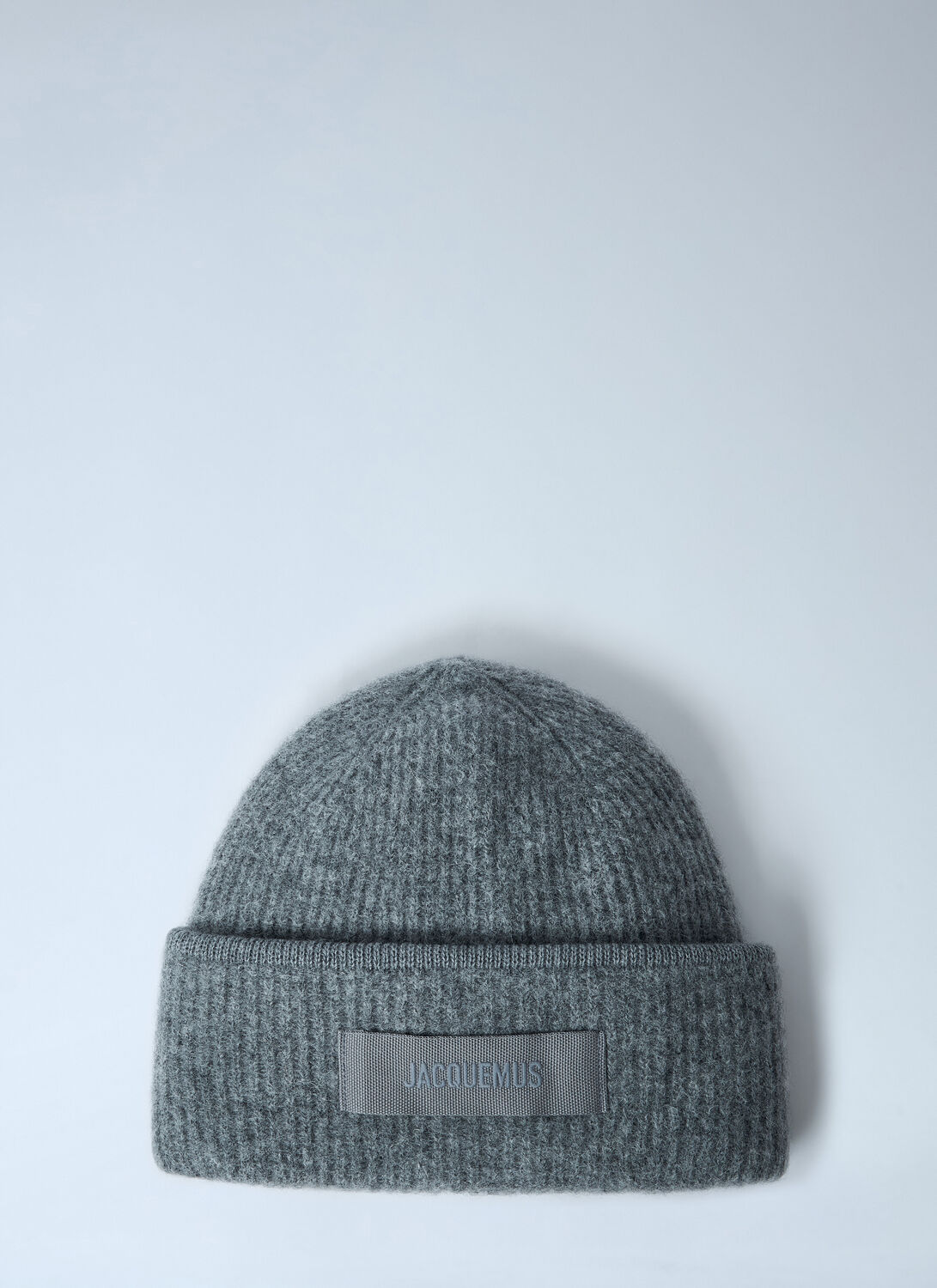Jacquemus Logo Motif Beanie Hat In Gray